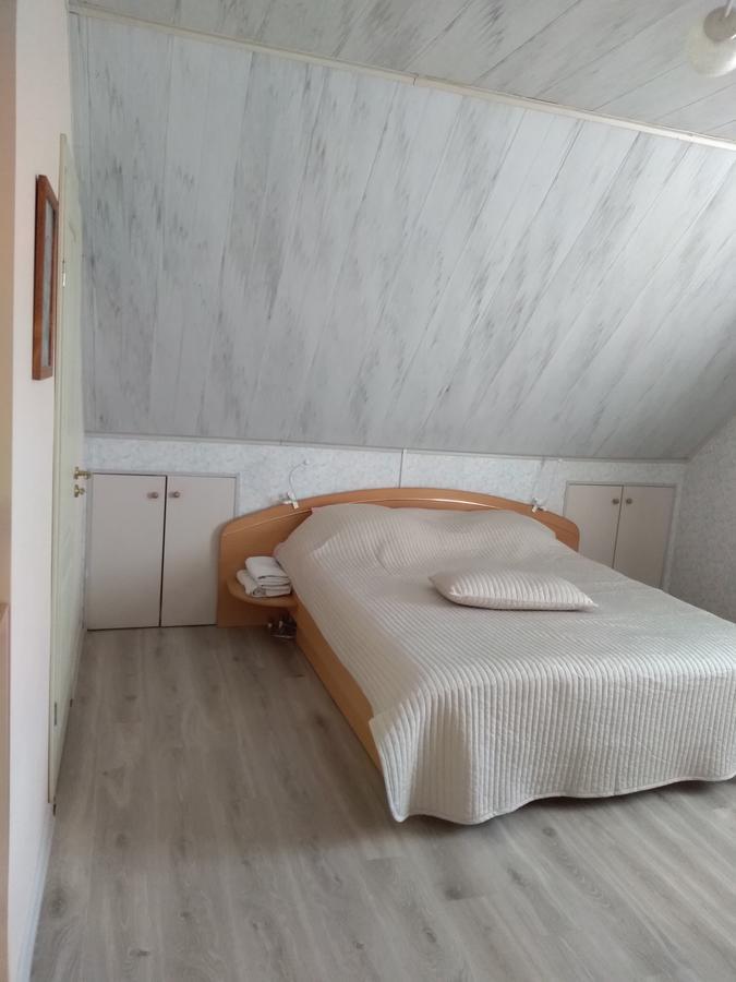 Augutes Zurlienes Apartamentai Hotel Trakai Bagian luar foto